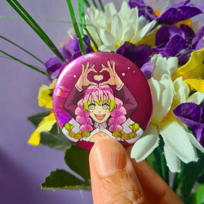 Mitsuri Kanroji Glitter Holographic Pin - Demon Slayer | La Valha Shop